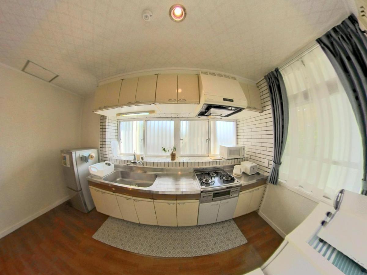 Villa Blu Okinawa Chatan: Arena-Adjacent Vacation Rental Exterior photo
