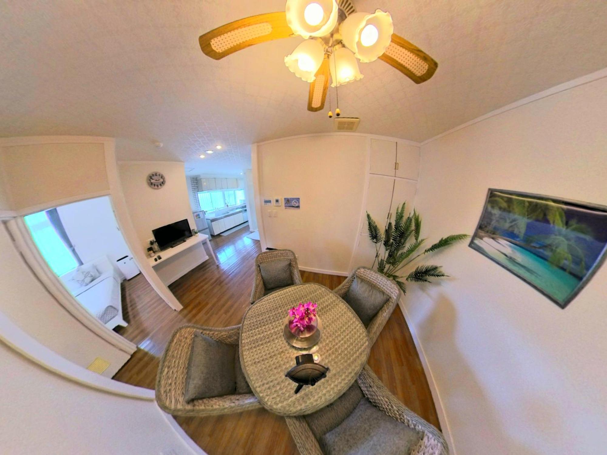 Villa Blu Okinawa Chatan: Arena-Adjacent Vacation Rental Exterior photo